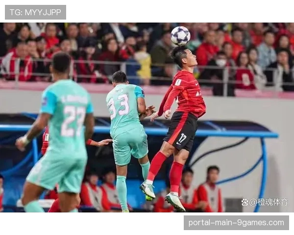 评论：现代足球对边后卫助攻能力的依赖已达到历史新高